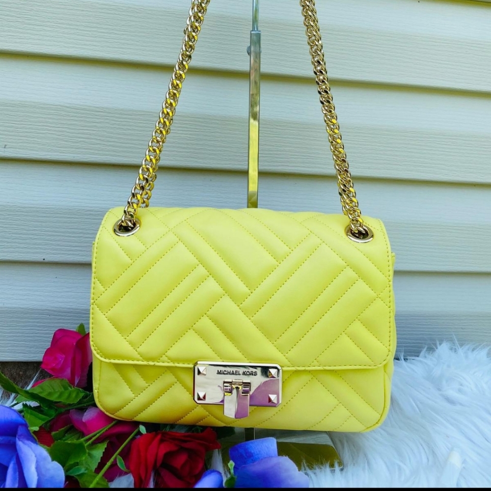 Michael kors purse